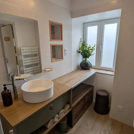 Jacuzzi 2 Places, Terrasse, Bord Riviere D'ain